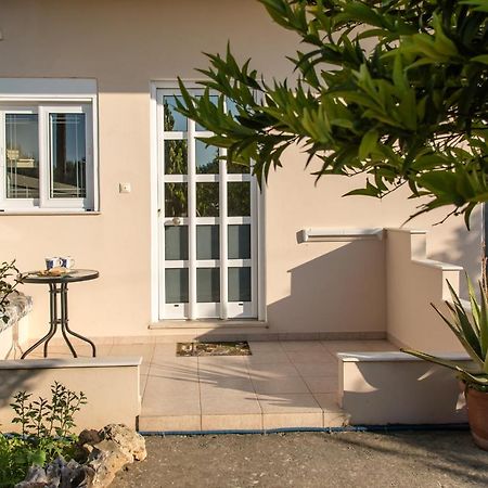 Studio Flower Skalanion Exterior photo